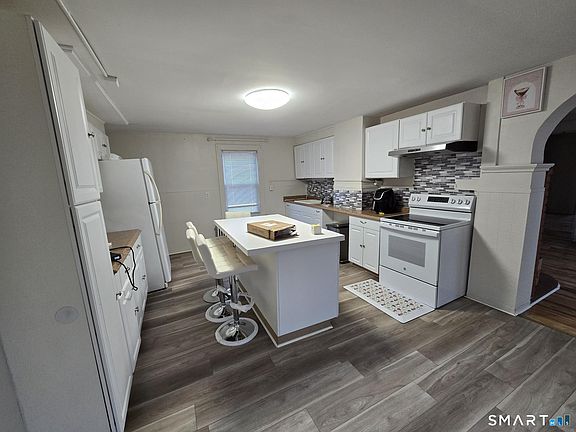 2nd image of 157 Eastern Ave #1