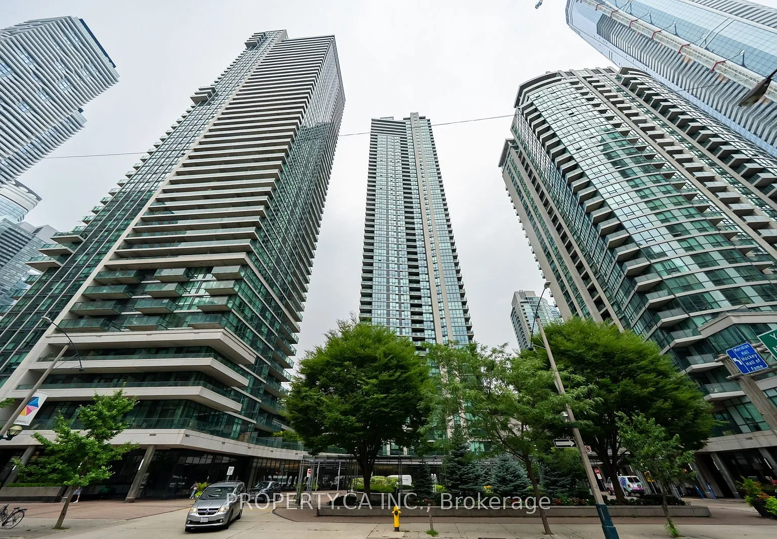 3 bed, $4,000 — Photo 1