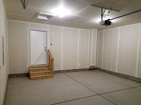 4th image of 3285 E Kathaway Ln
