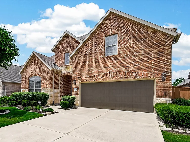 10514 Inverclyde Dr — Photo 3