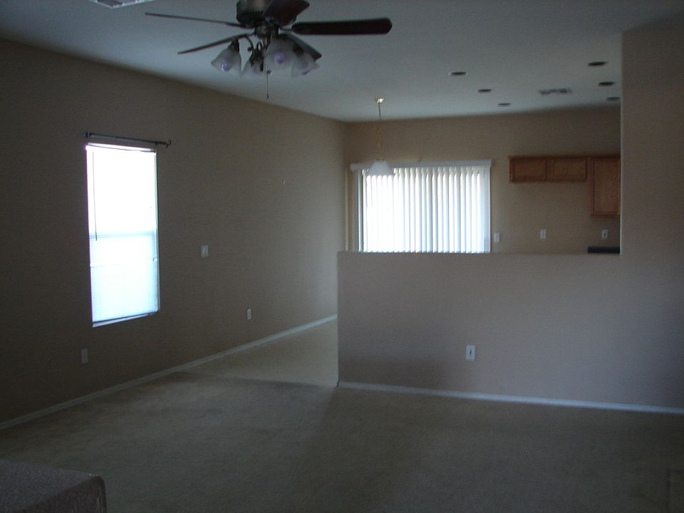 2nd image of 2405 W ROMLEY Avenue