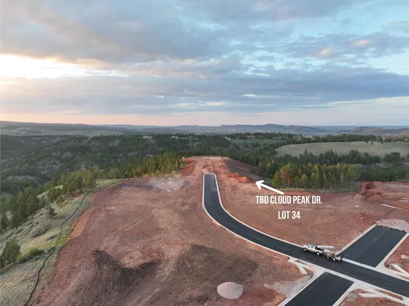 5306 Cloud Peak Dr, Rapid City, SD 57702
