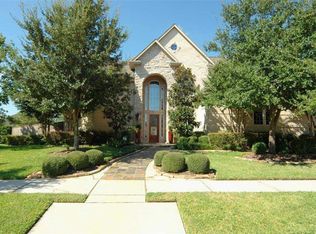 2530 Deep Oak Ct, Houston, TX 77059