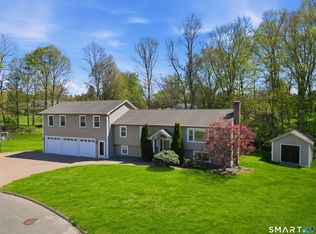 1 Kimberly Dr, Enfield, CT 06082