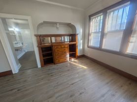 2838 N 40th St, Milwaukee, WI