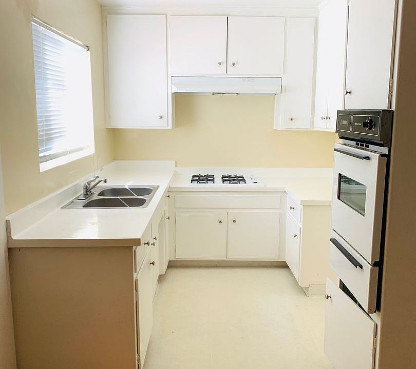 1st image of 2102 W 157th St APT 9