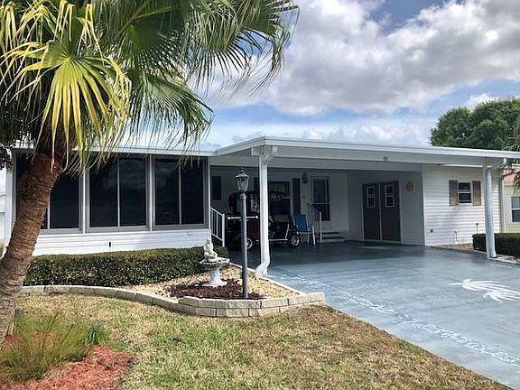 3rd image of 833 Bishop Dr