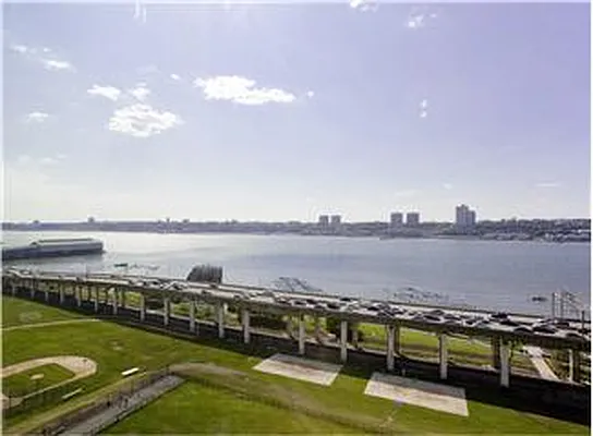 Rented by Luiman Real Estate | media 9