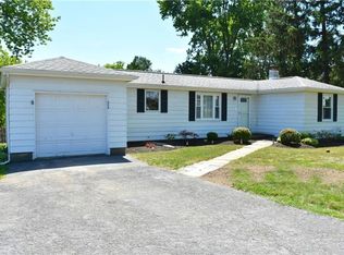 304 Hinsdale Rd, Camillus, NY 13031