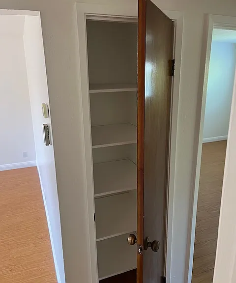 1577 Brookvale Dr — Photo 12