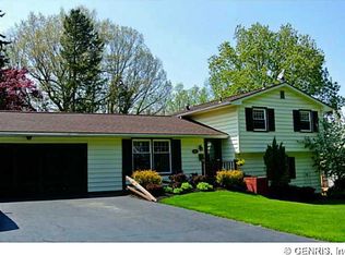 419 Whipple Ln, Rochester, NY 14622