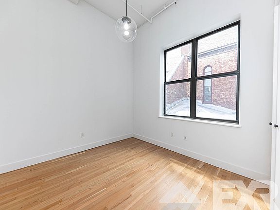 5th image of 180 Bainbridge St #308