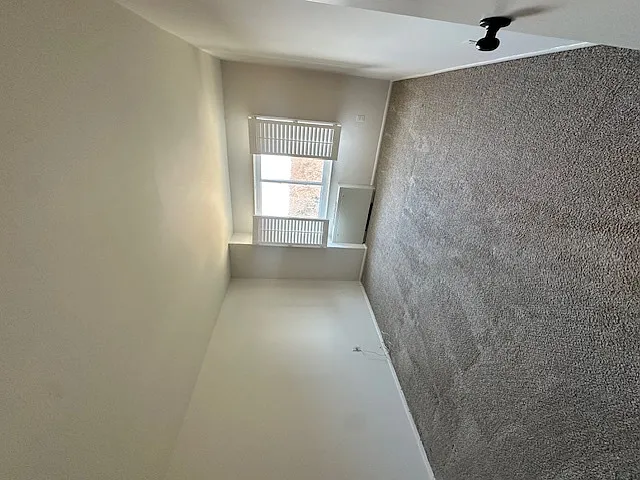 1111 University Boulevard West — Photo 2