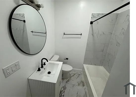 354 S 10th St #2L — Photo 4