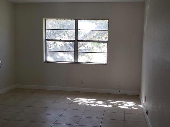 4th image of 4751 NW 9th Dr #4751