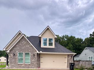 303 N 22nd St, Nederland, TX 77627