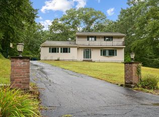 34 Rogers Hill Rd, Waterford, CT 06385