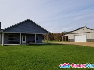 60 Emerson Valley Dr, River Falls, WI 54022