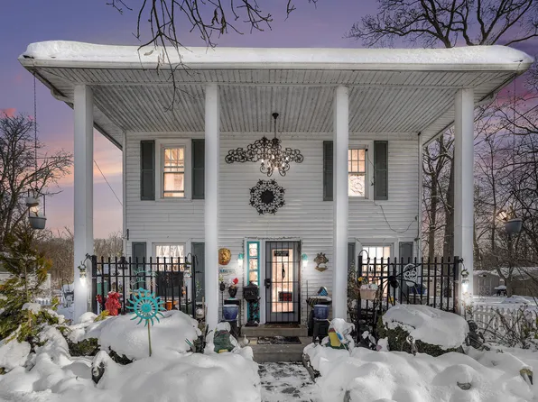 11175 E Shore Dr, Delton, MI 49046