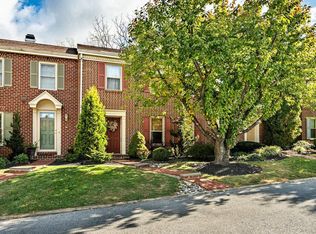 102 Penns Ln, Malvern, PA