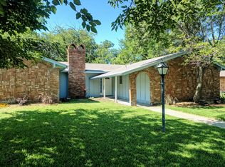 2001 Cliffside Dr, Edgecliff Village, TX 76134