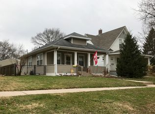 3304 Garretson Ave, Sioux City, IA 51106