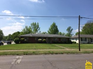 410 E Clinton St, Clinton, MO 64735