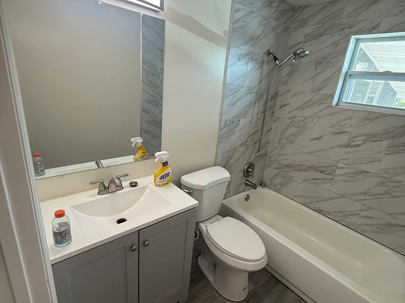 3 bed, 1144 sqft, $1,800 — Photo 2