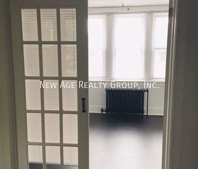 1209 S 58th St #2A — Photo 2