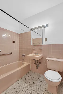 Sold by Bond New York | media 7