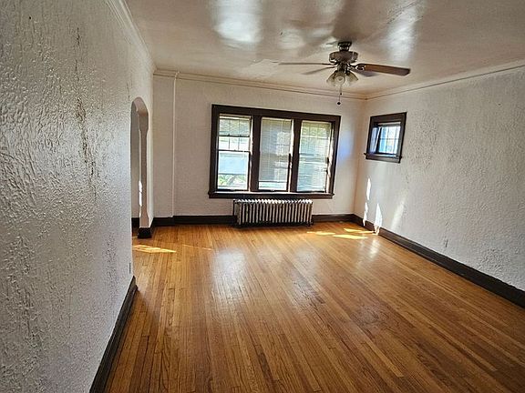 4th image of 3056 N Palmer St APT 13