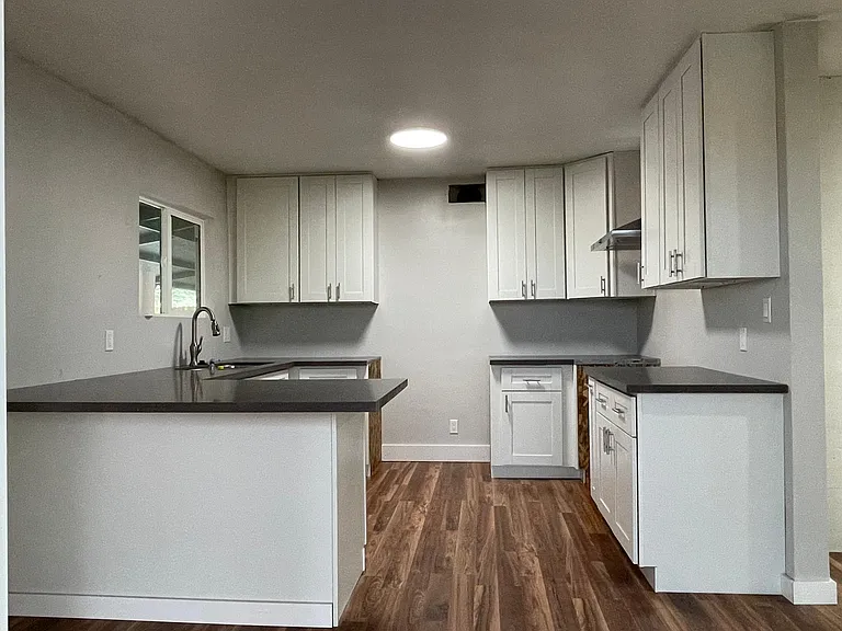 2640 Dana Ave — Photo 4