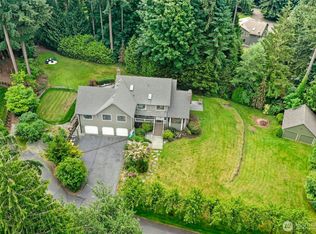 15841 NE 162nd St, Woodinville, WA