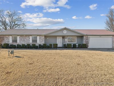 710 Kiowa St, Hartshorne, OK, 74547