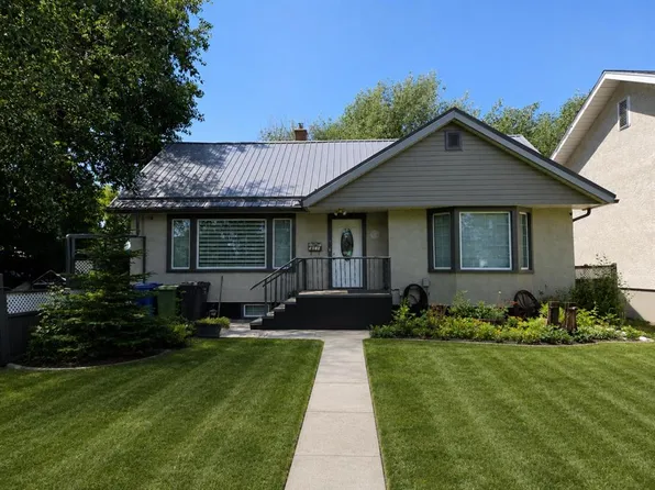 2010 E 20th St, Coaldale, AB T1M 1E7