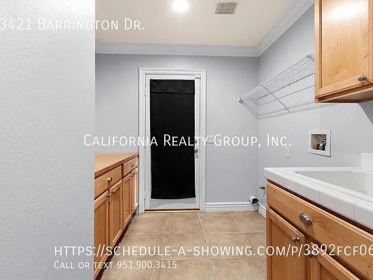 33421 Barrington Dr — Photo 47