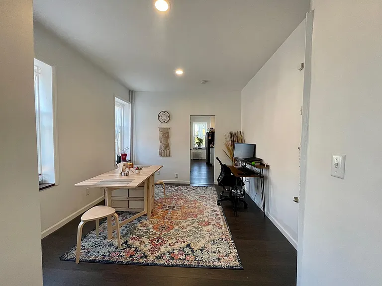 680 Summit Ave #4 — Photo 13