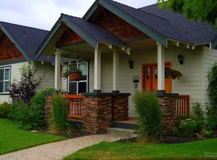 1670 NW Hemlock Ave, Redmond, OR