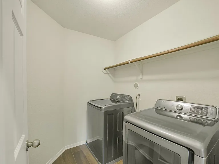 10502 Chestnut Path Way — Photo 31