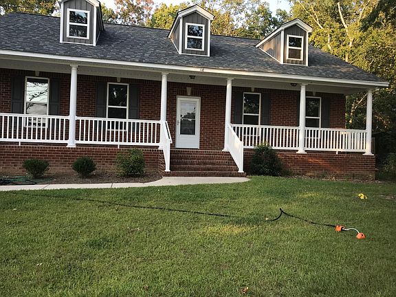BEAUTIFUL NEW BRICK HOME ON LAKE MURRAY!