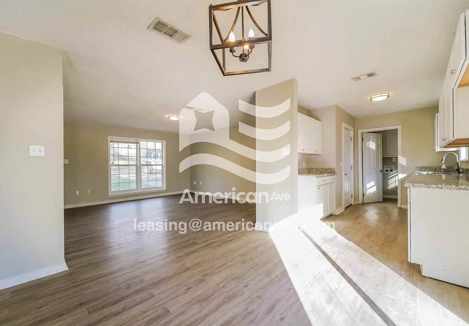 3 bed, 2.0 bath, 1168 sqft, $942 — Photo 4