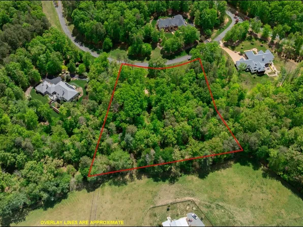 Keswick Ln, Keswick, VA 22947