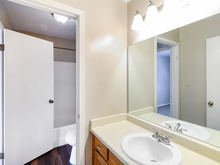 5342-64 S 1300 E — Photo 21