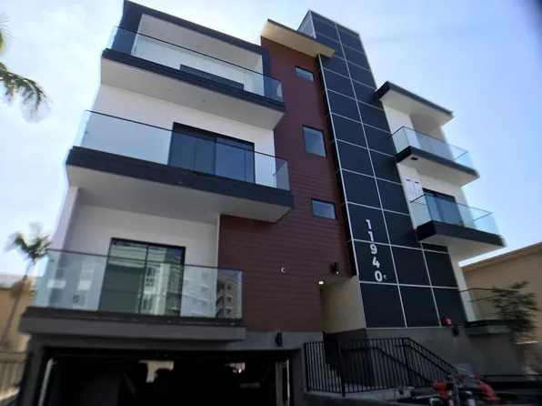 11940 Louise Ave, Los Angeles, CA