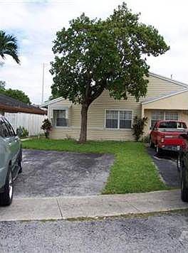 1st image of 1320 SW 71st Ter