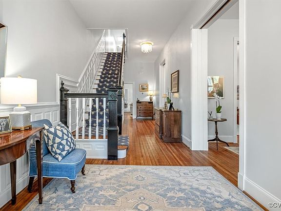 4th image of 1821 W Grace St
