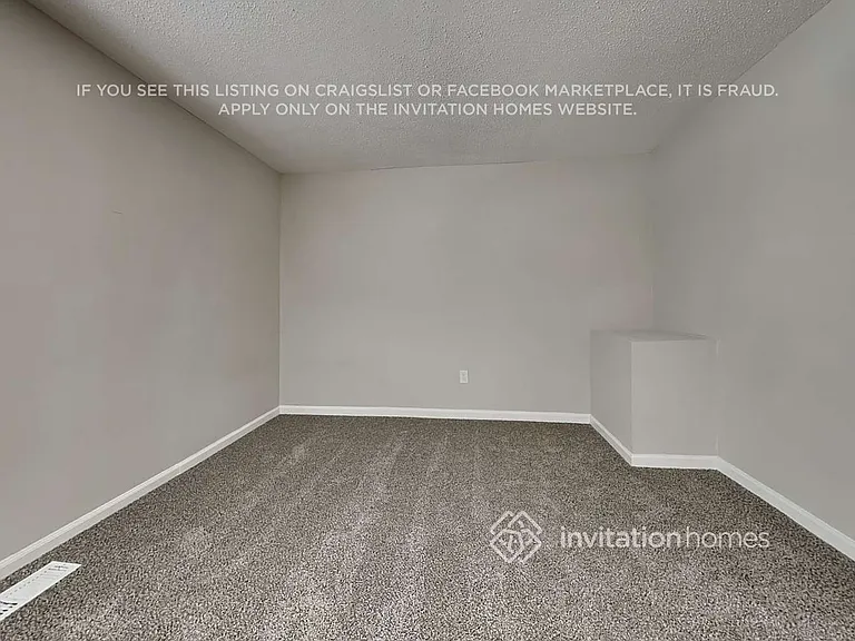 124 Plaza Dr — Photo 15