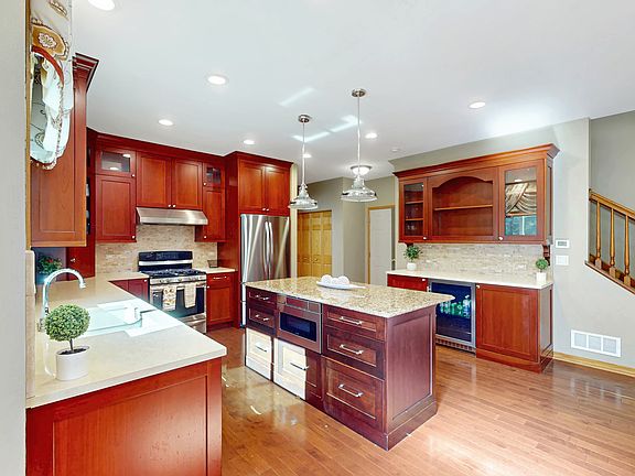 5th image of 3510 High Hill Cir