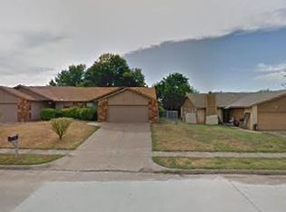 1612 N Hickory Ave, Broken Arrow, OK 74012