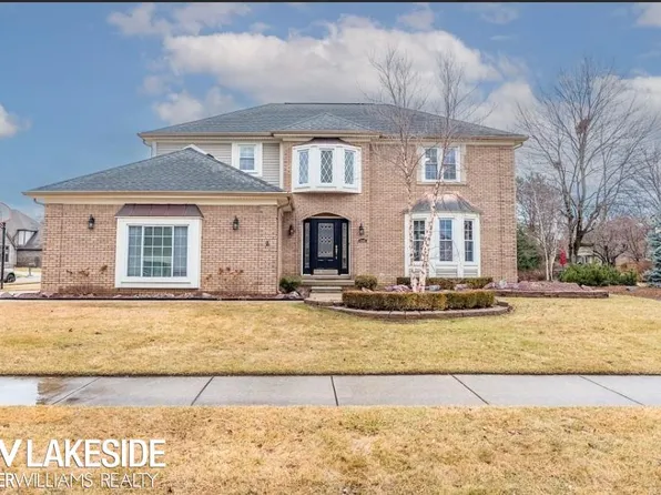 43695 Catawba Dr, Clinton Township, MI 48038